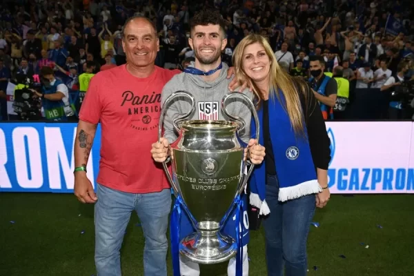 Pulisic father vents son's sorrow to Chelsea via Twitter